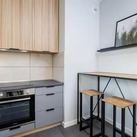 Sesame 2 Closed & Parking Apartment Warschau